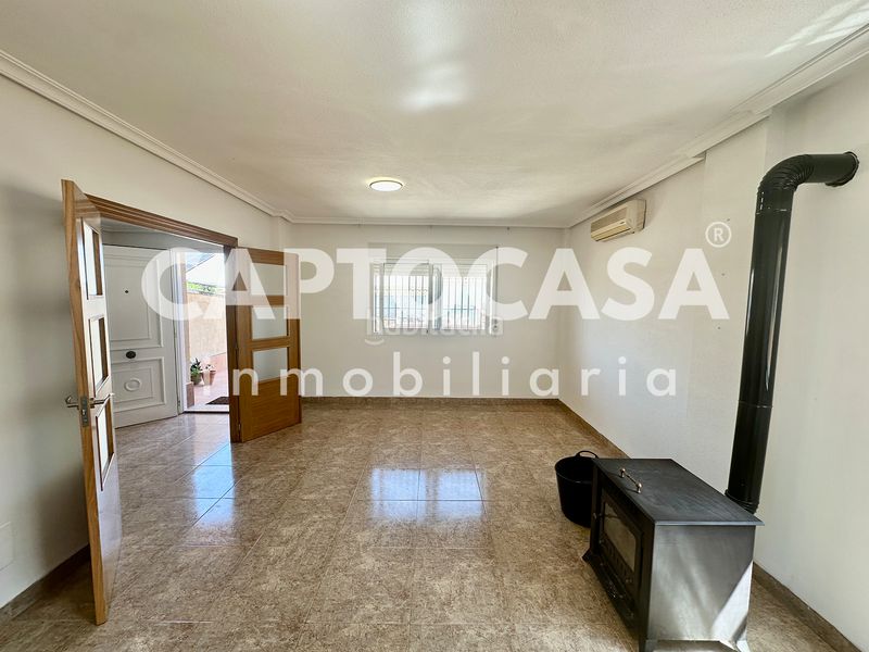 Foto 9c4feada-3849-482b-a6b0-381f885fb583. Casa aparellada amb xemeneia aparcament a La Palma Cartagena