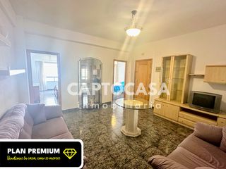 Piso  Calle san leandro. Gran piso de 110 ?? con 4 dormitorios y terraza en calle san lea