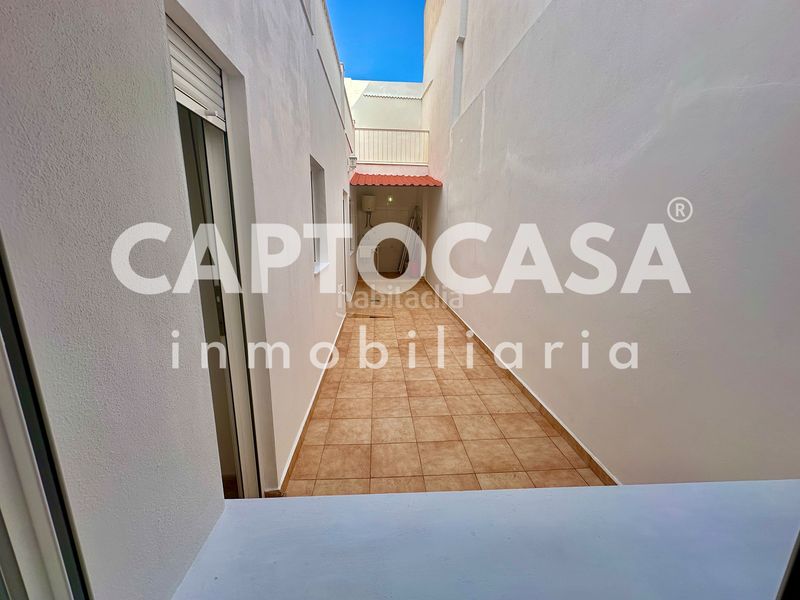 Foto 06d78c20-7a4e-4f21-b07f-8f66cef16135. Casa adossada a Barrio de la Concepción Cartagena
