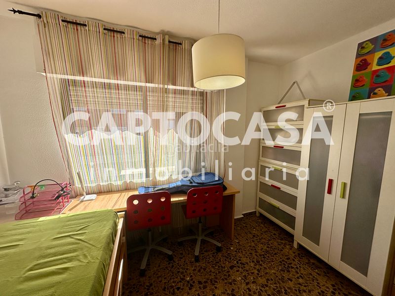Foto 13c2b18e-c413-4dc4-bd16-798e38cd4101. Casa aparellada amb aparcament a Canteras Cartagena