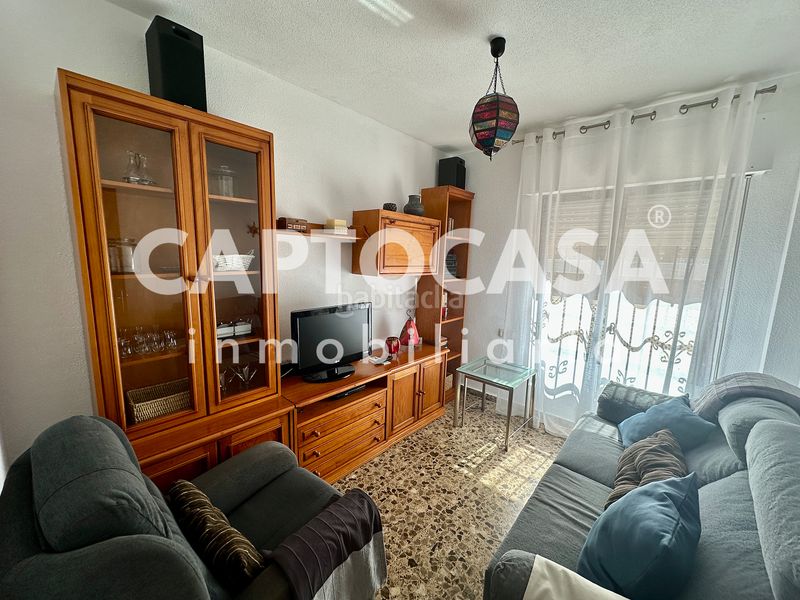 Foto b647352e-161a-4e35-ac84-b6be1bc0733a. Casa aparellada amb aparcament a Canteras Cartagena