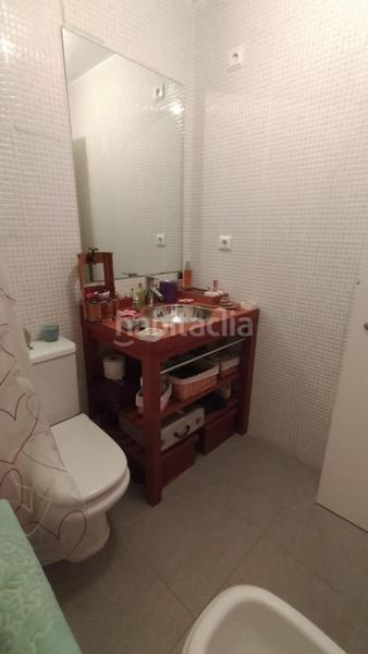 Foto e240e8ab-c307-48d3-a018-840981edb0b8. Piso apartamento de 2 dormitorios con garaje y trastero para entrar a vivir en Vila Joiosa (la)
