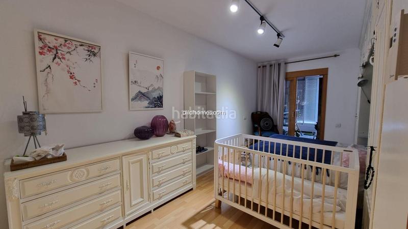 Foto 57b5ab64-5749-436c-acca-171691eb47f4. Piso  en venta en primera línea playa de levante en Benidorm