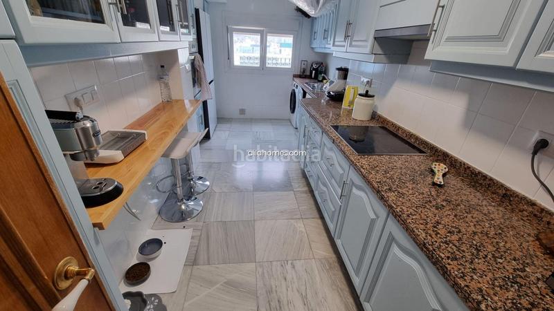 Foto b57eff14-de25-468a-9e97-3e76250eb0e9. Piso  en venta en primera línea playa de levante en Benidorm