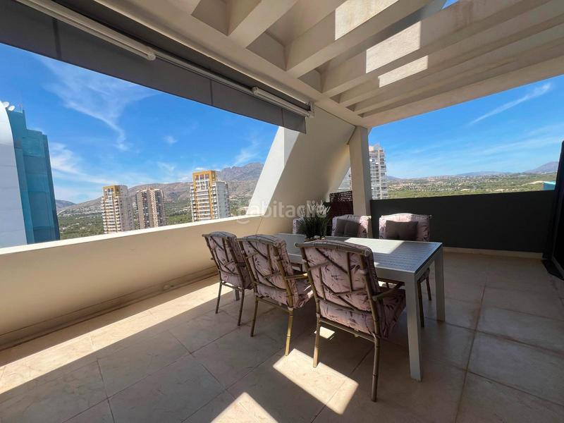 Foto bdd71f7e-b53b-4879-a2f0-18680b746bb3. Pis amb calefacció aparcament piscina a Playa Poniente Benidorm