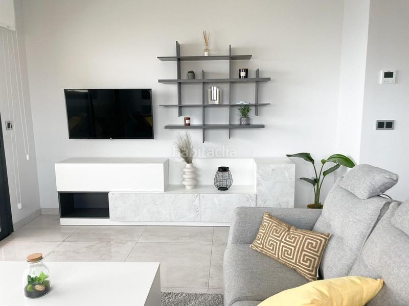 Foto 560dbb9a-4680-42d3-b1ed-41eb3fa3e3e8. Etagenwohnung mit heizung parking pool in Playa Poniente Benidorm