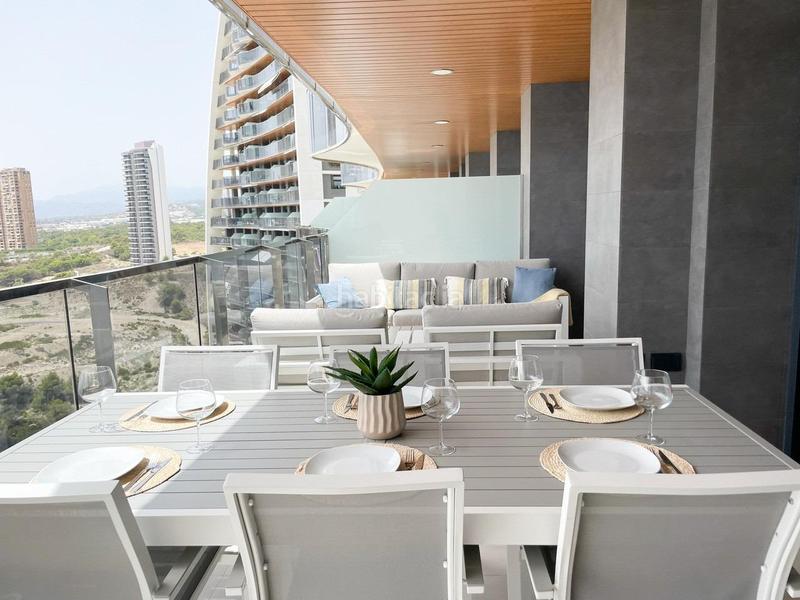 Foto 98c4f185-0ce7-4f90-984d-ebe65df2f98e. Etagenwohnung mit heizung parking pool in Playa Poniente Benidorm