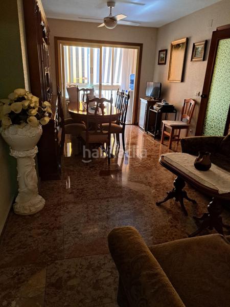 Foto 02021a1d-b3ea-40a8-9249-7be293cbb65a. Piso  avenida beniardá de 4 dormitorios en Colonia Madrid Benidorm