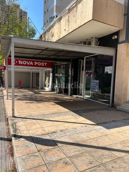 Foto 18a660c4-ce3e-4415-97c0-ca1ad1e2d194. Local comercial a Playa Poniente Benidorm