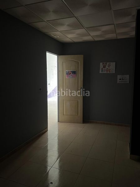 Foto bda695c4-b8fb-4922-ab7f-ce809dfd2b63. Local comercial a Playa Poniente Benidorm