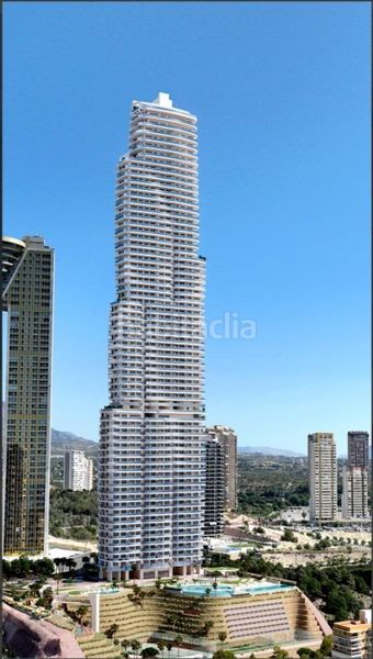 Foto 2b994ab4-6a8e-4ff1-b8b1-a90732a344f0. Pis amb aparcament piscina a Playa Poniente Benidorm