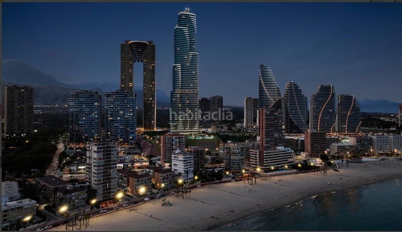 Foto f93711ee-2920-4459-a278-feb940ab290a. Pis amb aparcament piscina a Playa Poniente Benidorm