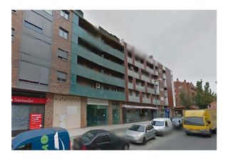 Locale commerciale in Calle Monasterio de Sigena 2
