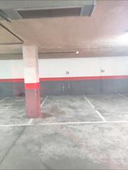 Aparcament cotxe  Plaza santiago de compostela. Garaje en parking cubierto  en sanse zona arroyos