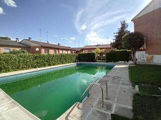 Casa adossada  Calle ajalvir. Chalet en venta en cobeña