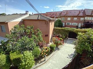 Casa adossada  Calle ajalvir. Chalet en venta en cobeña