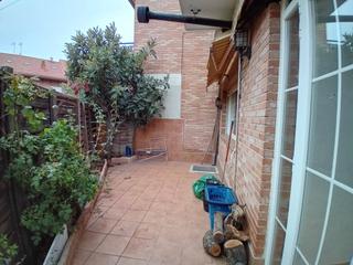 Reihenhaus  Calle ajalvir. Chalet en venta en cobeña