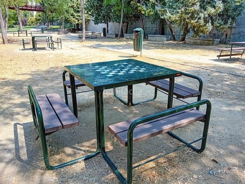 Foto 0a62d814-57e3-4cb4-8a56-77ec7742725f. Piso amplio piso de tres habitaciones en excelente ubicación en Madrid