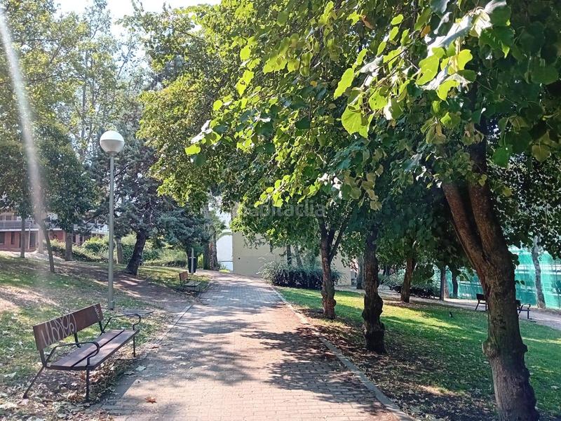 Foto 0adbc691-d1eb-4a11-9e28-6daaa8a7432f. Piso amplio piso de tres habitaciones en excelente ubicación en Madrid