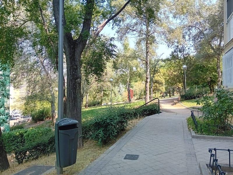 Foto 28f6b82b-f8a9-4591-9d27-4792f2312c2d. Piso amplio piso de tres habitaciones en excelente ubicación en Madrid