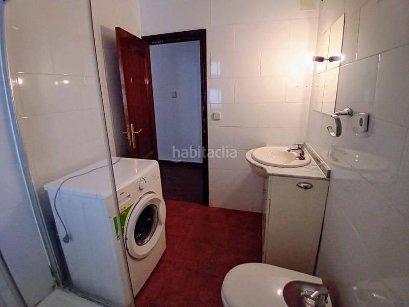 Foto b0f3c5af-72e2-4974-b817-fada2ccd01b6. Piso amplio piso de tres habitaciones en excelente ubicación en Madrid