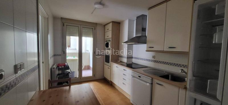 Foto 3565c691-c379-443b-bffe-66379937c5f8. Appartamento con riscaldamento parcheggio piscina in La Moraleja