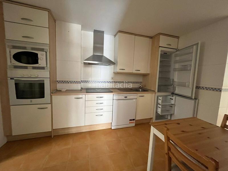 Foto bdc88b93-b957-49f2-a1f7-93e7b9e35438. Appartamento con riscaldamento parcheggio piscina in La Moraleja