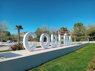 Casa adossada a Cobeña. Chalet en venta en cobeña