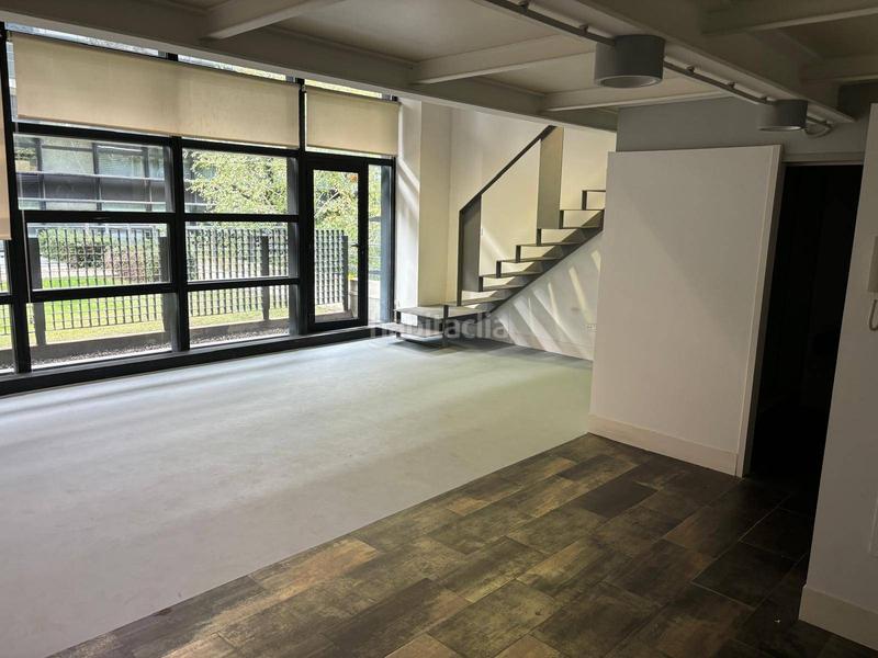 Foto 2db2bb7d-7ab1-4bdb-9d9e-af6992e54cc4. Location duplex avec chauffage parking dans Zona Industrial Alcobendas