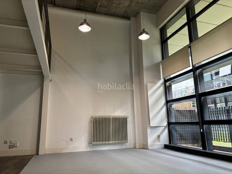 Foto 31d33ebf-1d45-494b-b407-8ca2b491ee23. Location duplex avec chauffage parking dans Zona Industrial Alcobendas