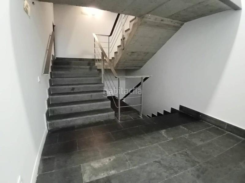 Foto c926dce3-c5ea-4726-b3b4-f551386d68b5. Location duplex avec chauffage parking dans Zona Industrial Alcobendas