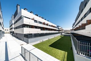 Alquiler Estudio  Calle calle de fuerteventura, 5. Magnífico loft con terraza en san sebastián de los reyes