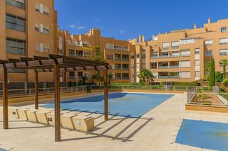 Pis  Avenida de la ermita. Luminoso apartamento de 3 dormitorios en arroyo de la vega