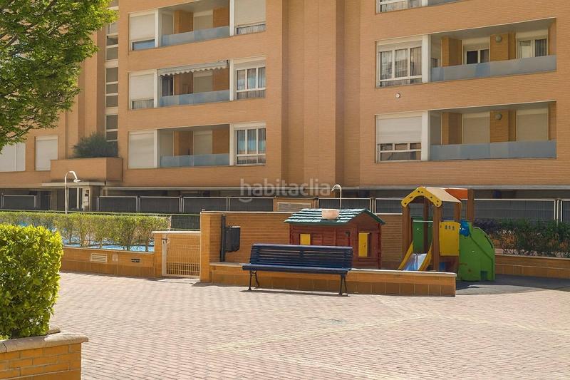 Foto b40dc141-e0c4-4c9b-b8aa-0b24731bd404. Appartamento con riscaldamento parcheggio piscina in La Moraleja