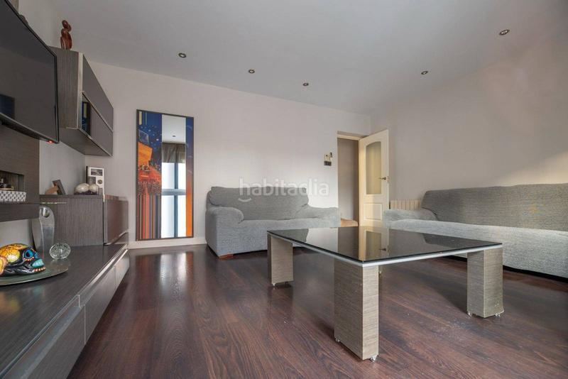 Foto 1a850d57-4a67-45ee-8174-fe0eba60c3ce. Etagenwohnung mit heizung in Valdezarza Madrid