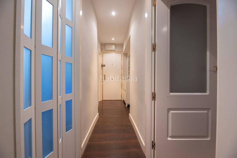 Foto 360c080d-1848-4d63-9ad7-fe9fafc18466. Etagenwohnung mit heizung in Valdezarza Madrid