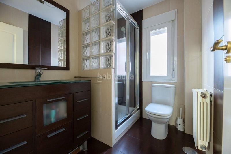 Foto 8a7266dc-b7ba-42c1-b83f-bf79a1e3a8a2. Etagenwohnung mit heizung in Valdezarza Madrid