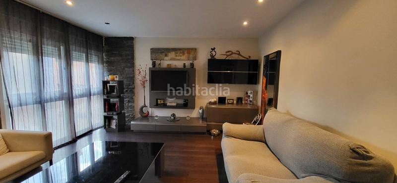 Foto e4b39307-a8b8-4d78-89b3-b87ccef18450. Etagenwohnung mit heizung in Valdezarza Madrid