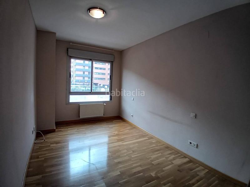 Foto 34cc52df-31fe-4a41-8908-b86b5d9ea509. Location appartement avec chauffage parking piscine dans Madrid