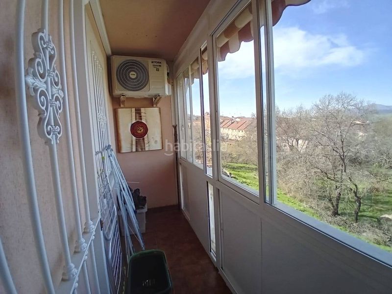Foto 064cb1b9-65c7-45a1-a018-57c41f7b0825. Casa adossada a Pedrezuela