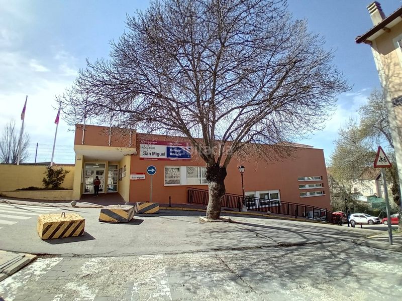 Foto 85384f37-8fac-483c-b478-593c3c768046. Casa adossada a Pedrezuela