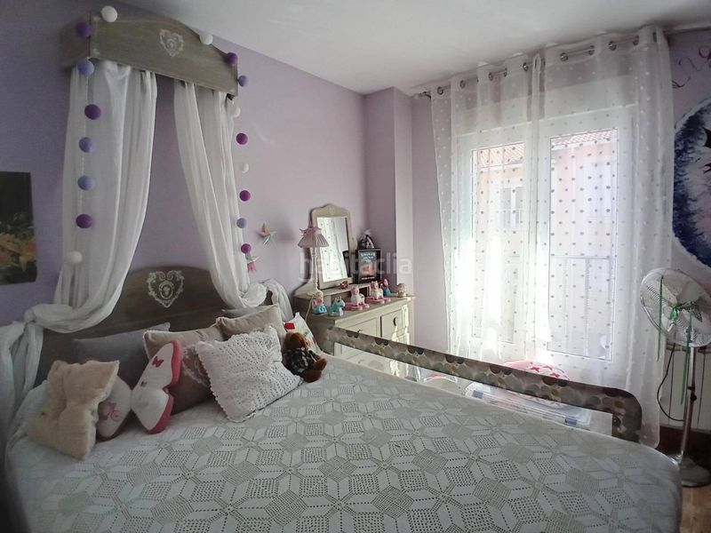 Foto cbe05927-afb9-48b0-9a7a-85366ab261e3. Casa adossada a Pedrezuela