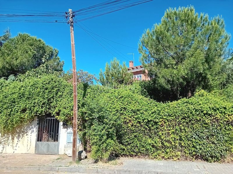 Foto b3e8e4ab-7343-4a58-b482-e33a803328bb. Chalet  independiente en Pedrezuela