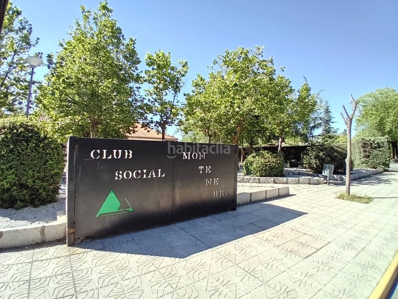 Foto d3bdb4cc-c1be-466b-851f-bc03887243cd. Chalet  independiente en Pedrezuela