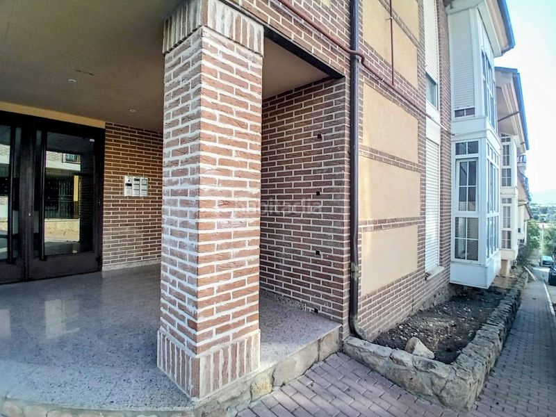 Foto 417d998e-f5cd-48d9-adce-49e3df9f89fd. Flat with heating parking in Pedrezuela