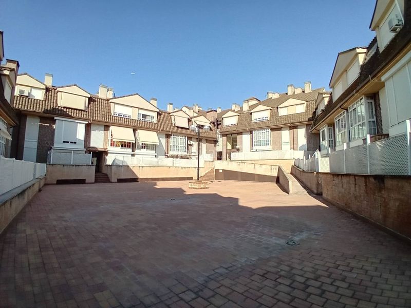 Foto 54955157-a0cc-445c-a3fd-e230e3c849db. Flat with heating parking in Pedrezuela