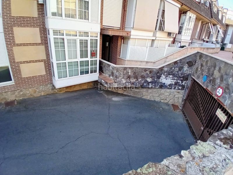 Foto a463620e-ceee-4d1e-a9a2-d0c90d6a577a. Flat with heating parking in Pedrezuela
