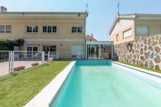 Chalet à Prado Norte. Magnífico chalet pareado en algete