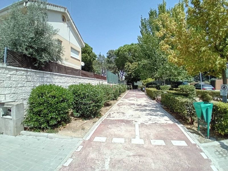 Foto de59c1fd-0354-4630-8088-54c3bd342cd6. Xalet amb calefacció aparcament piscina a Prado Norte Algete