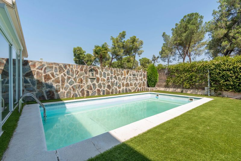 Foto f0abd96d-9ce3-41c3-8e5a-49a5f3255086. Xalet amb calefacció aparcament piscina a Prado Norte Algete